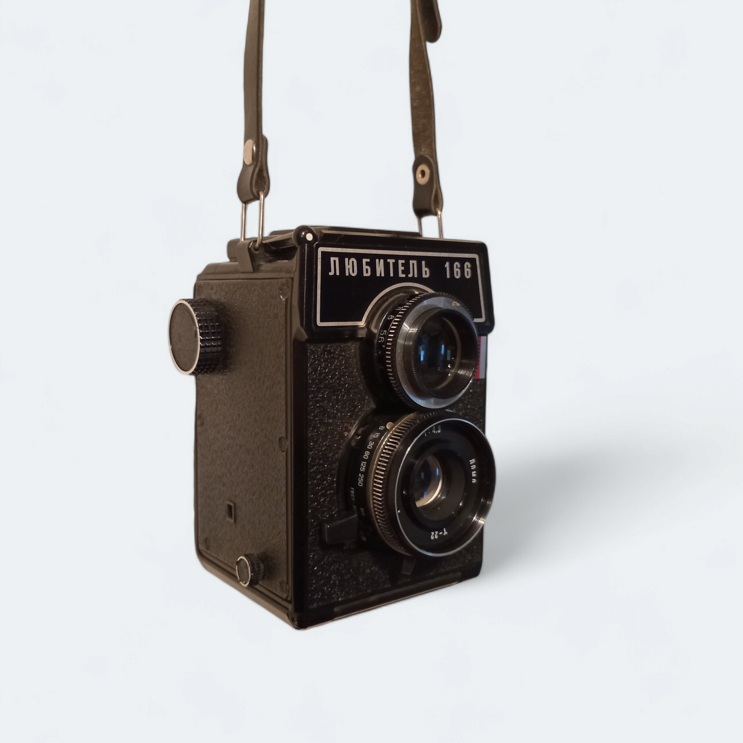 Lyubitel-166 Film Camera